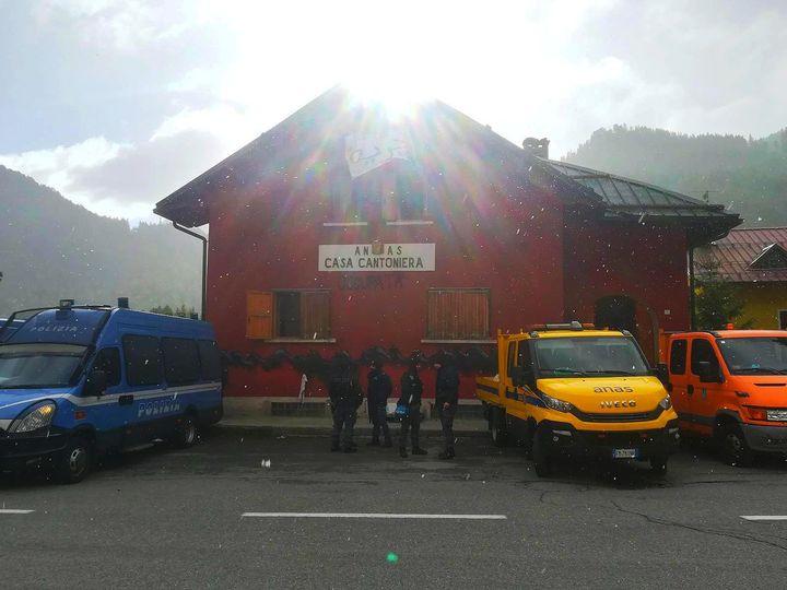 SULLO SGOMBERO DELLA CASA CANTONIERA DI CLAVIERE